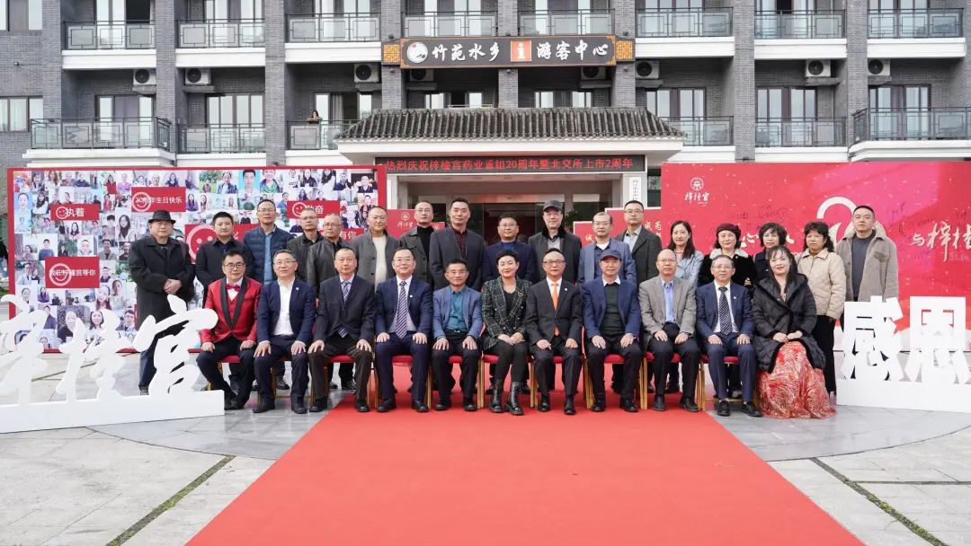 ca051f881f54abbb99fbca0894b61d1e.jpg ca051f881f54abbb99fbca0894b61d1e.jpg